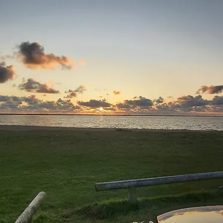 6 Person In Hemmet-by Traum * Hemmet