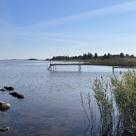 6 Person In Hemmet-by Traum *