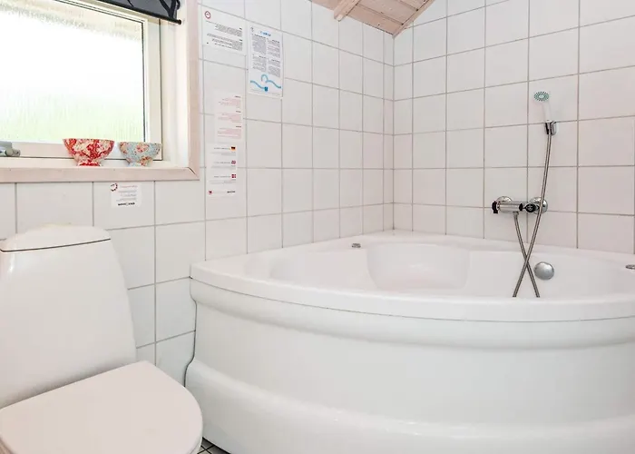 6 Person In Hemmet-by Traum Hemmet